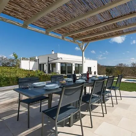 Perla Nera * Ostuni